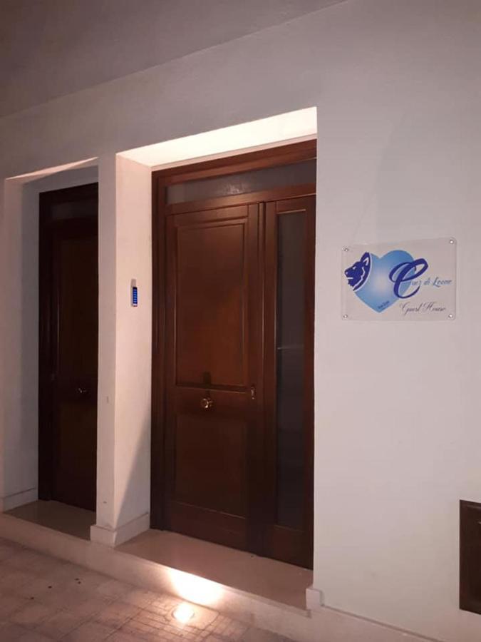 פאביננה Cuor Di Leone Guest House מראה חיצוני תמונה