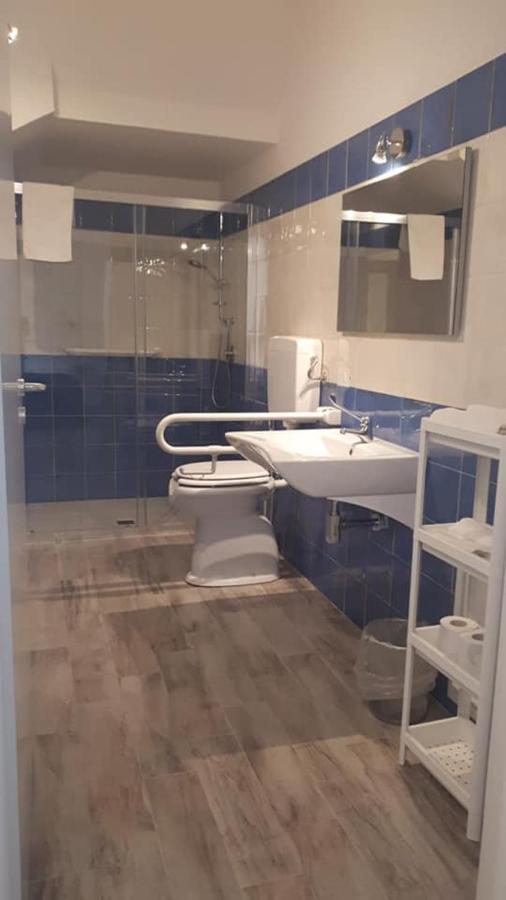 פאביננה Cuor Di Leone Guest House מראה חיצוני תמונה